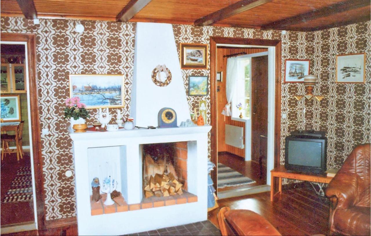3 Bedroom Beautiful Home In Kristdala Malghult Exterior photo